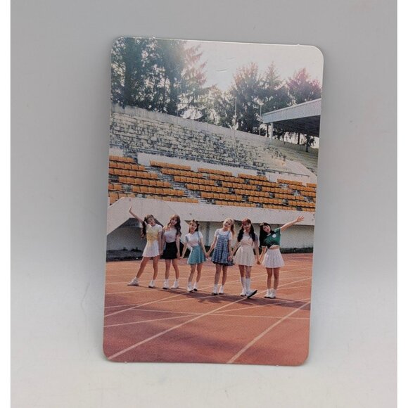 LOONA XX X X LIMITED VERSION B Photocard Only - Picture 1 of 2
